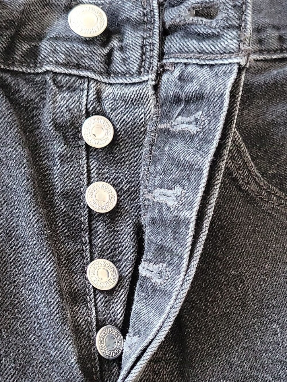 Levi's Women's High-Rise Black Denim Cutoff Shorts - Picture 5 of 12